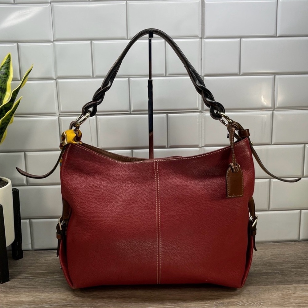 Dooney & Bourke Red Pebbled Leather Shoulder Bag! Preowned! - Picture 2 of 15
